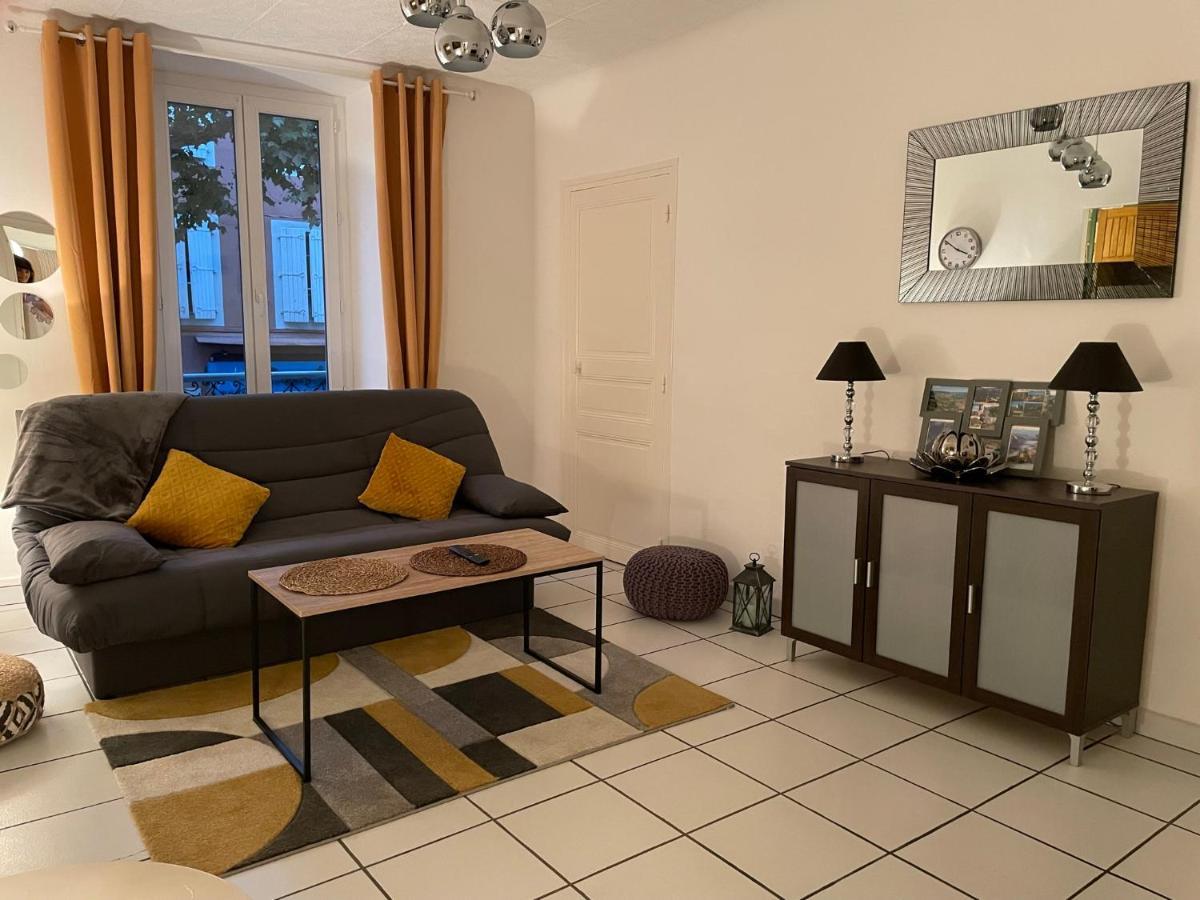 T2 Plein Centre Au 1Er Etage Avec Parking Prive Lägenhet Millau Exteriör bild