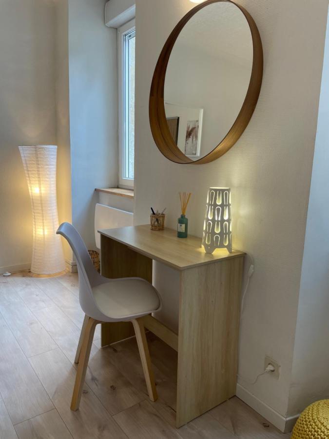 T2 Plein Centre Au 1Er Etage Avec Parking Prive Lägenhet Millau Exteriör bild