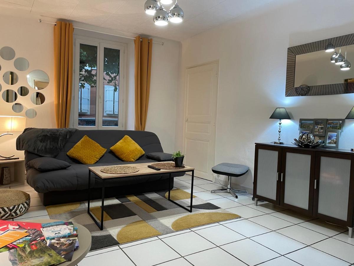 T2 Plein Centre Au 1Er Etage Avec Parking Prive Lägenhet Millau Exteriör bild
